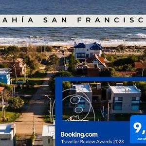 HORNEROS, Moderna Casa a metros de la playa San Francisco